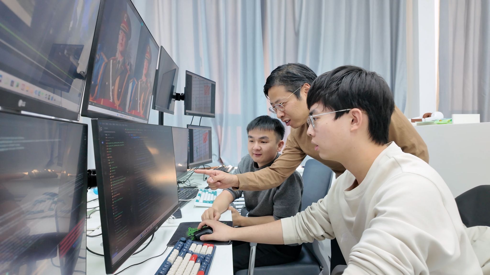 2c34e90cc69198b9db06a65dab5d5c8b.jpg 2c34e90cc69198b9db06a65dab5d5c8b.jpg